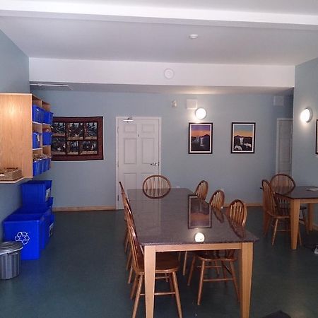 Hot Springs Campground & Hostel Upper Laberge Экстерьер фото